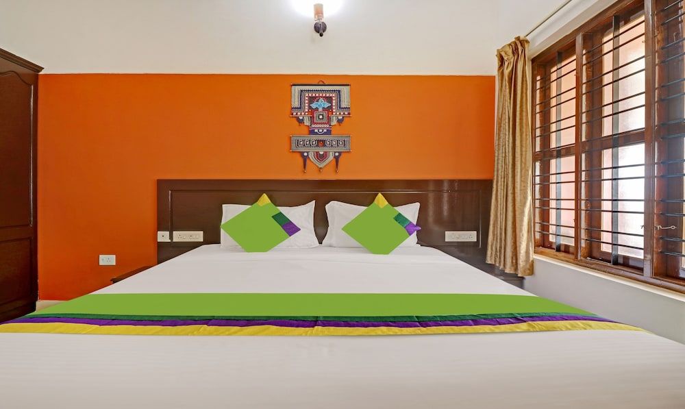 Treebo Trend Green Palm Resorts Standard Double Room 2