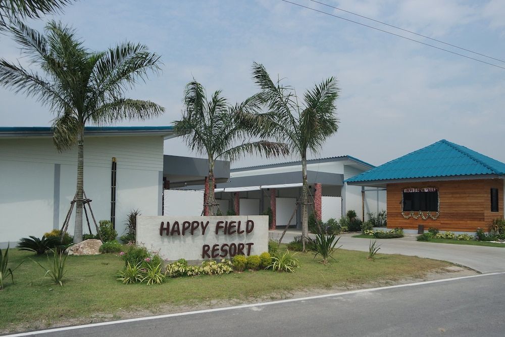 Happy Field Resort Cha-am facade