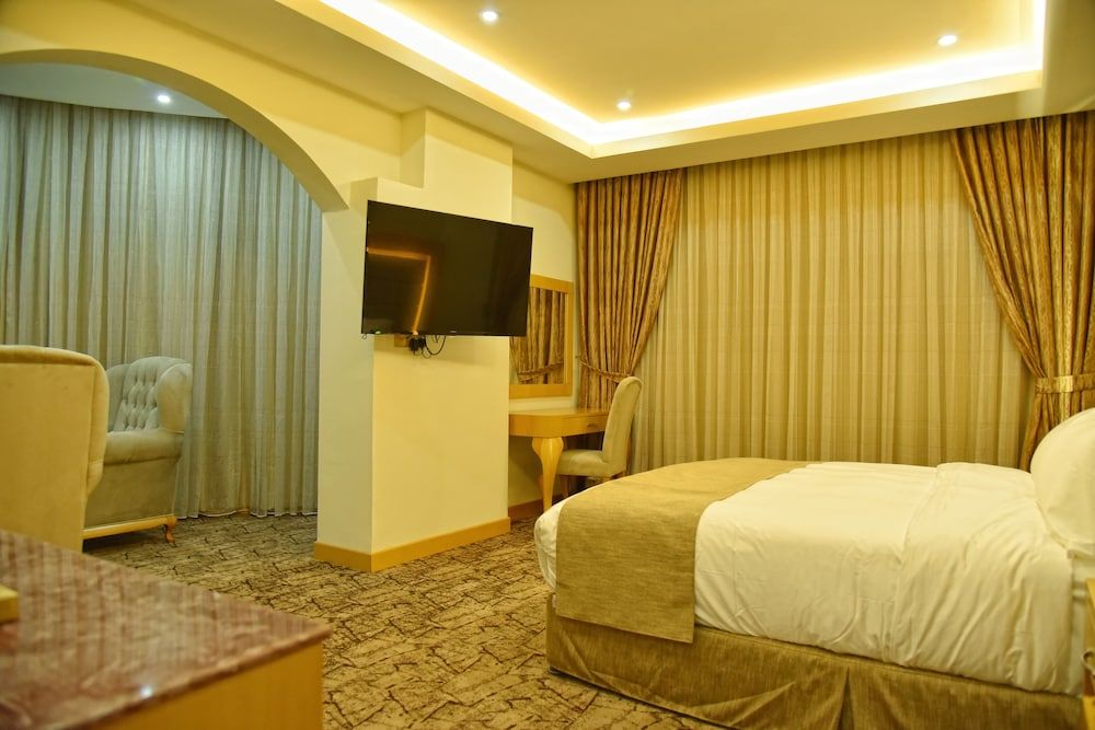 The Muscat Plaza Hotel room 2