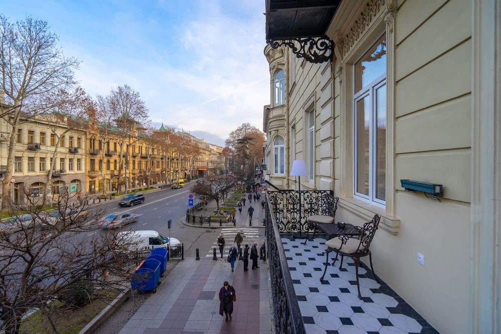 Tiflis Opera Aparthotel 2