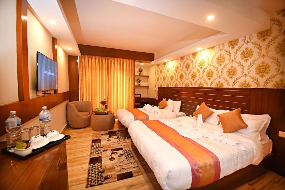 Hotel Simal Deluxe Twin Room 3