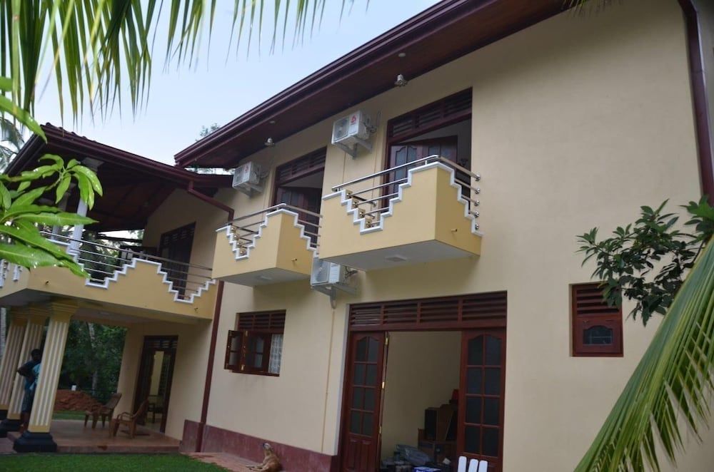 Villa Vinses In Hikkaduwa 2