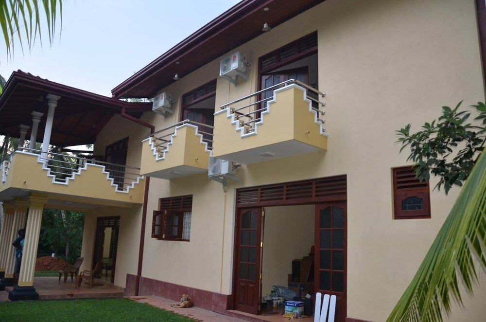 Villa Vinses In Hikkaduwa