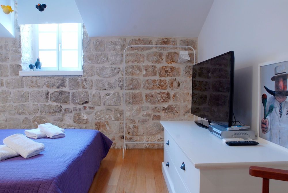 Dolce Vita Stone House Hvar room 3