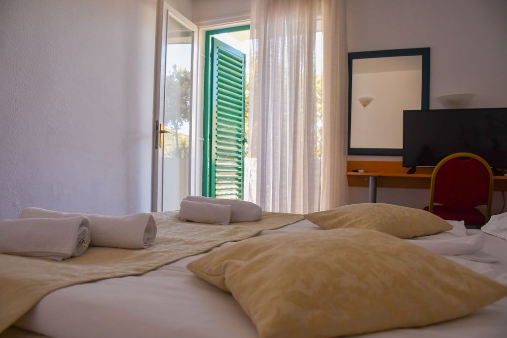 Hotel Sirena Hvar Standard Room, Sea View 4