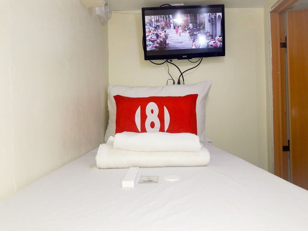 8 Hostel at Quiapo 3