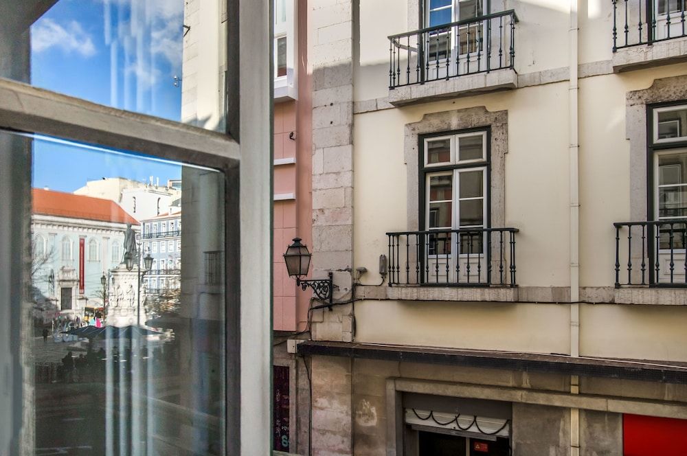 Chiado Balcony Apartment