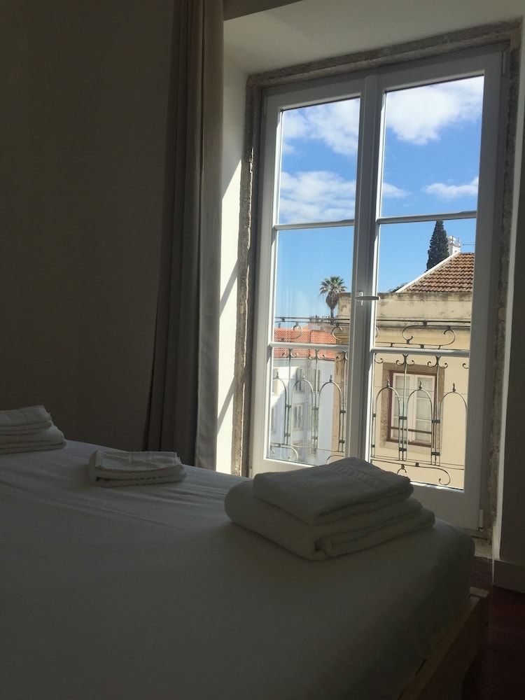 Alfama Tailor Made Green House With a View room 3