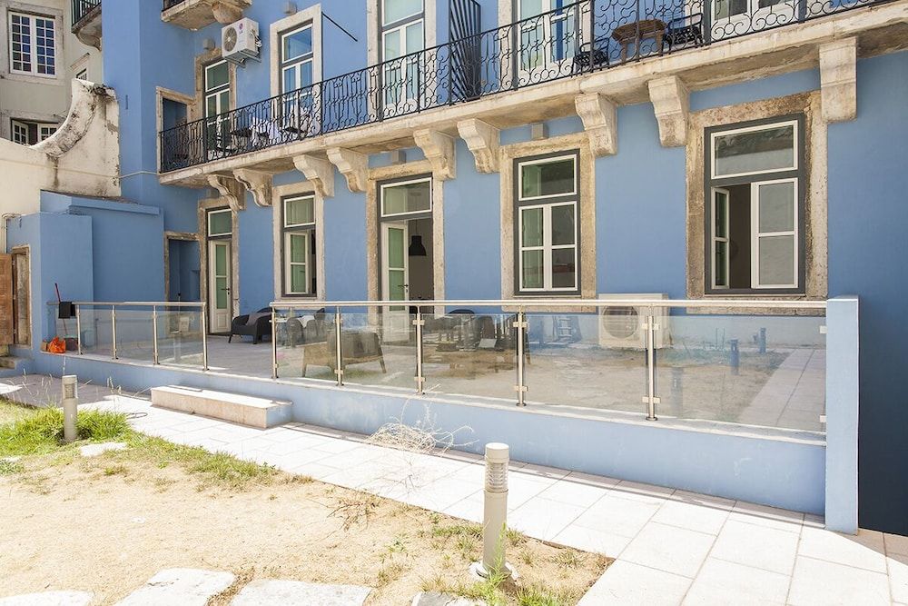 JOIVY Stylish 2BR Apt w/balcony at the heart of Baixa 2