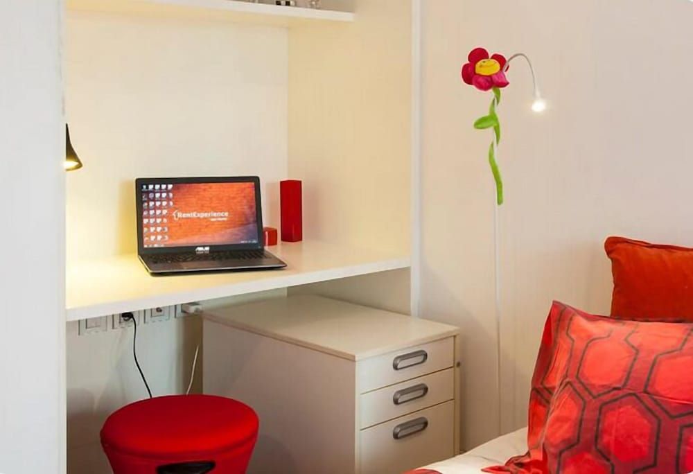 JOIVY Color-block studio w/workspace &free parking at the heart of Santa Catarina 5