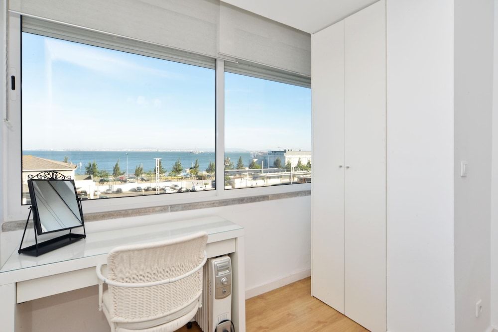 Tejo Blue & Bright Apartment 5