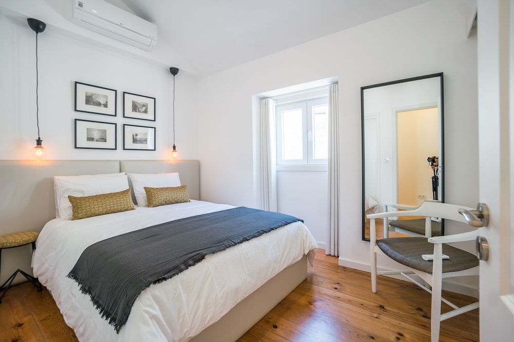 Chiado & Design Apartment room 2