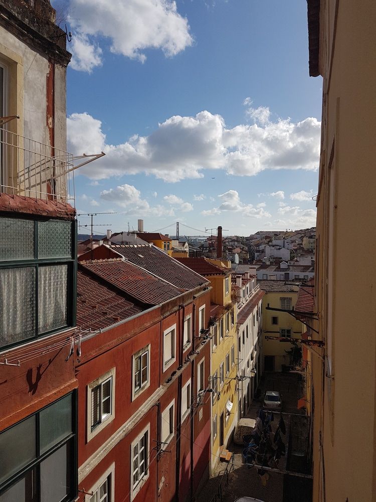 Apartment with Balcony in the Heart of Lisbon