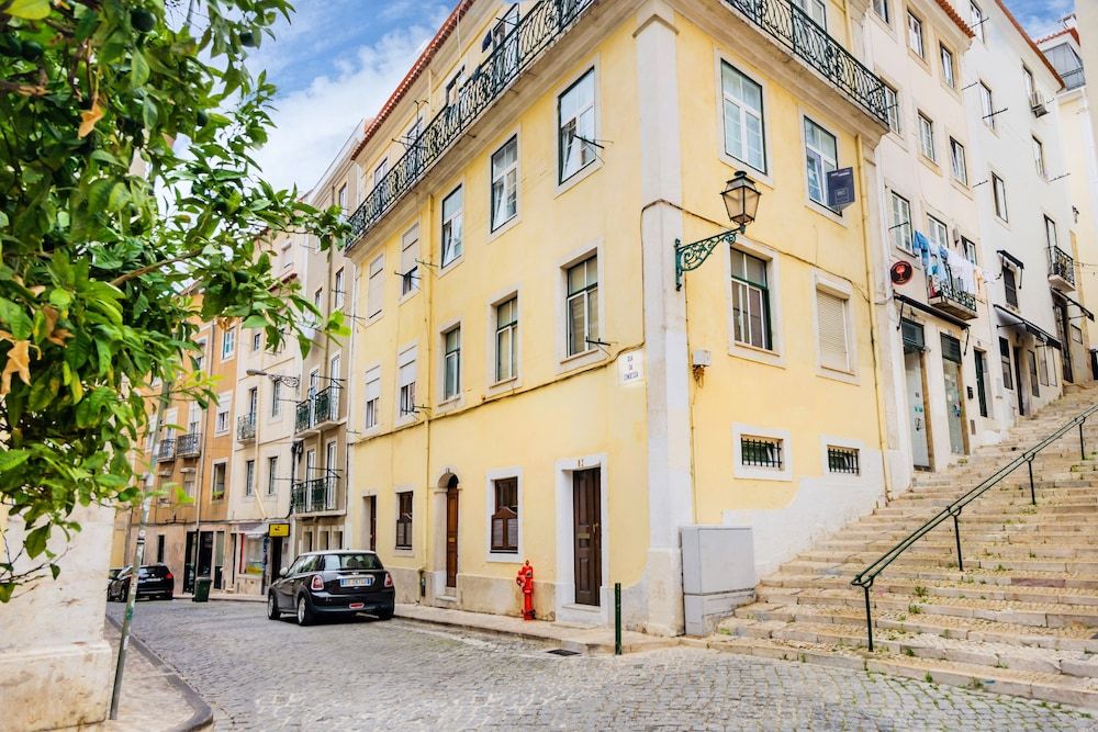 1BR Apartment - Downtown Lisbon - Chiado