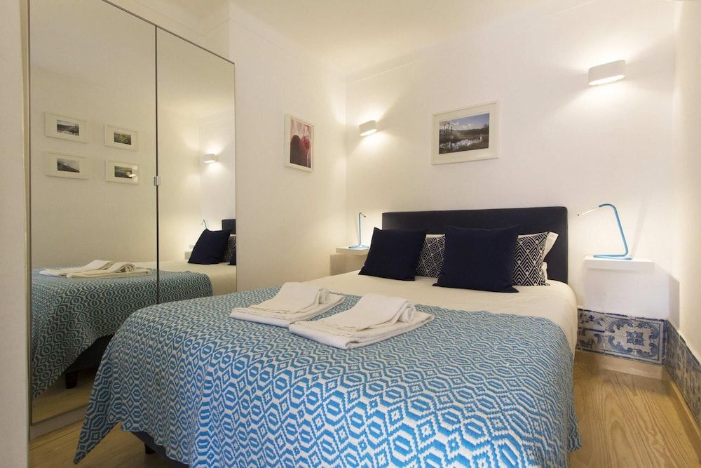 Chiado Blue by Homing Apartment 9