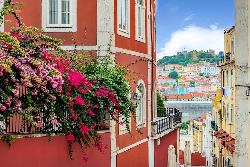 2BR at Chiado Historical Heart of Lisbon