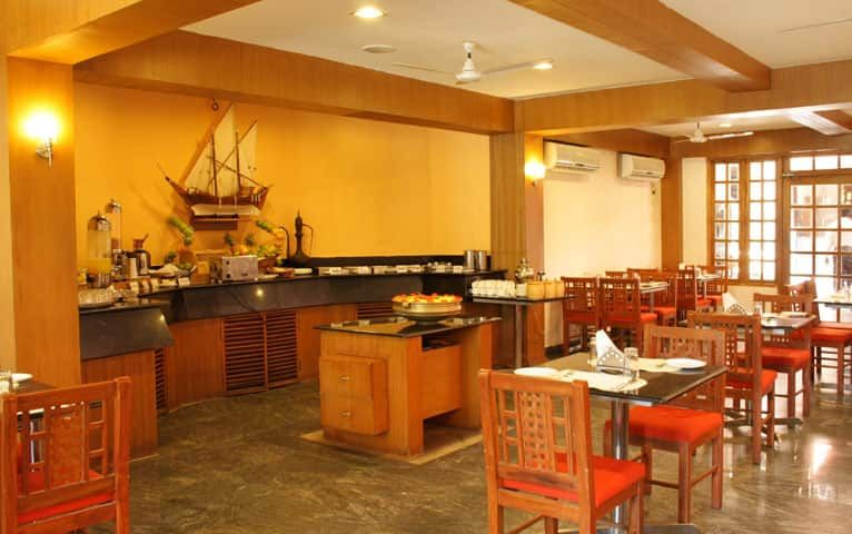 Food & Dining