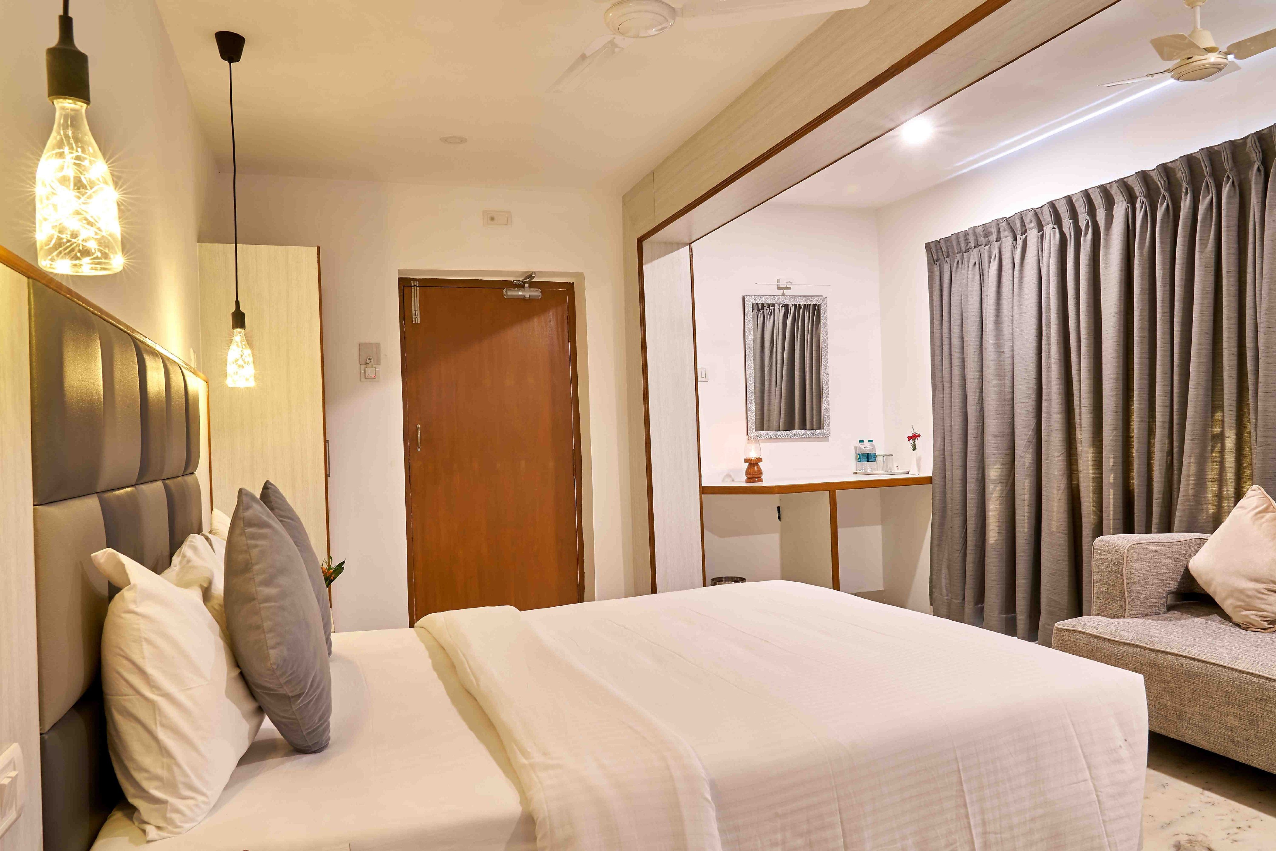 Mamallaa Heritage (Next to Arjuna Penance) STANDARD DOUBLE ROOM