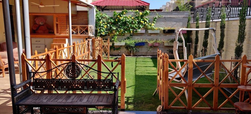 Room in Condo - 'mount View Double-bed' By Aparna Bienvenue ! Room, 1 Bedroom, Smoking, Balcony 33