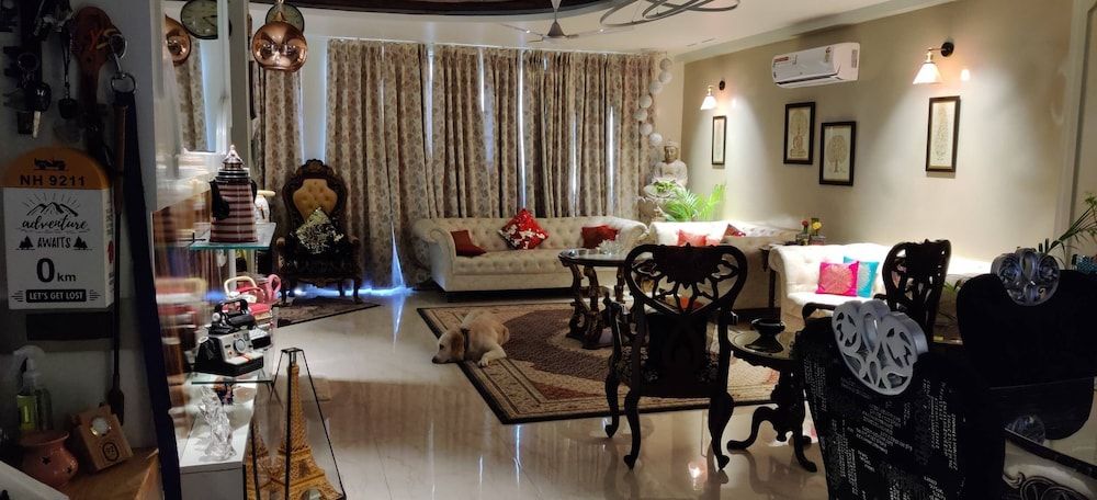 Room in Condo - 'mount View Double-bed' By Aparna Bienvenue ! Room, 1 Bedroom, Smoking, Balcony 22