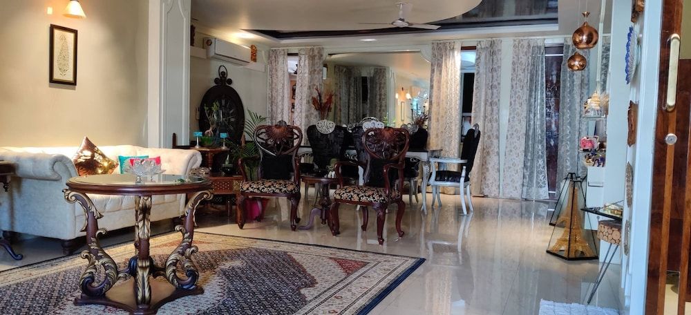 Room in Condo - 'mount View Double-bed' By Aparna Bienvenue ! Room, 1 Bedroom, Smoking, Balcony 42