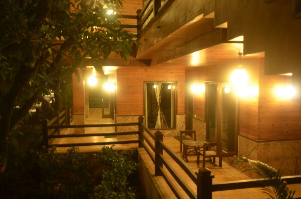undefined Tuskar’s Resort 3