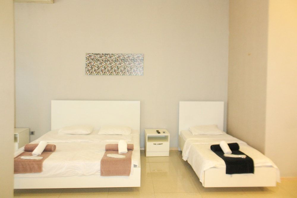 Check-in Baku Hotel & Hostel 2