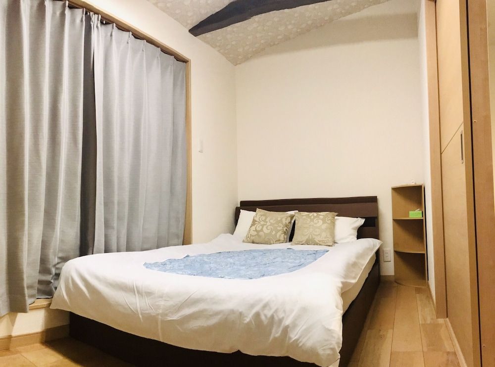 Higashiyama L1 room 4