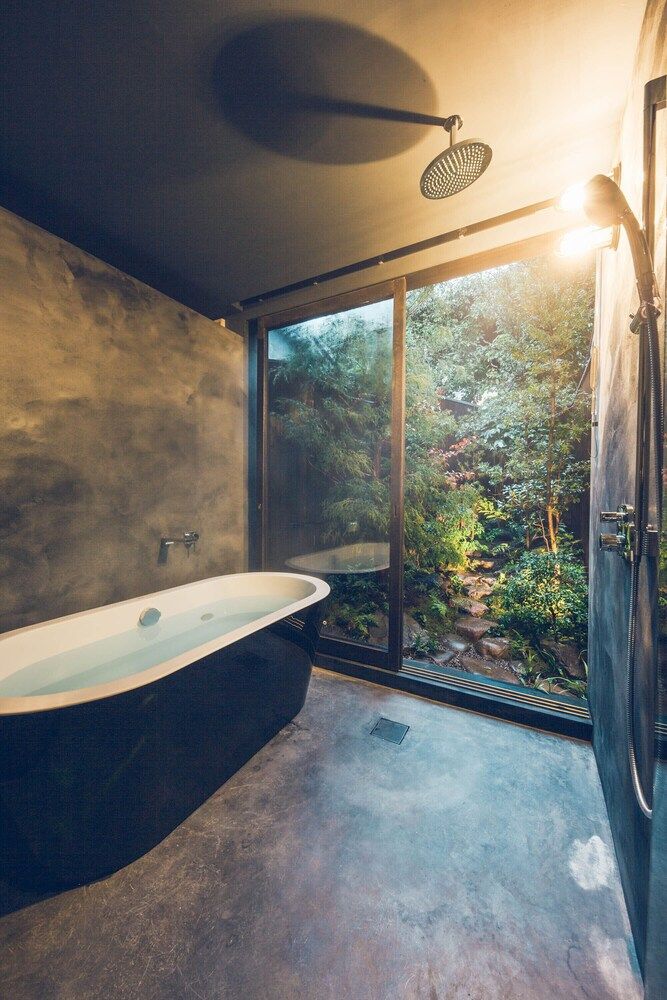 Private Spa Tub