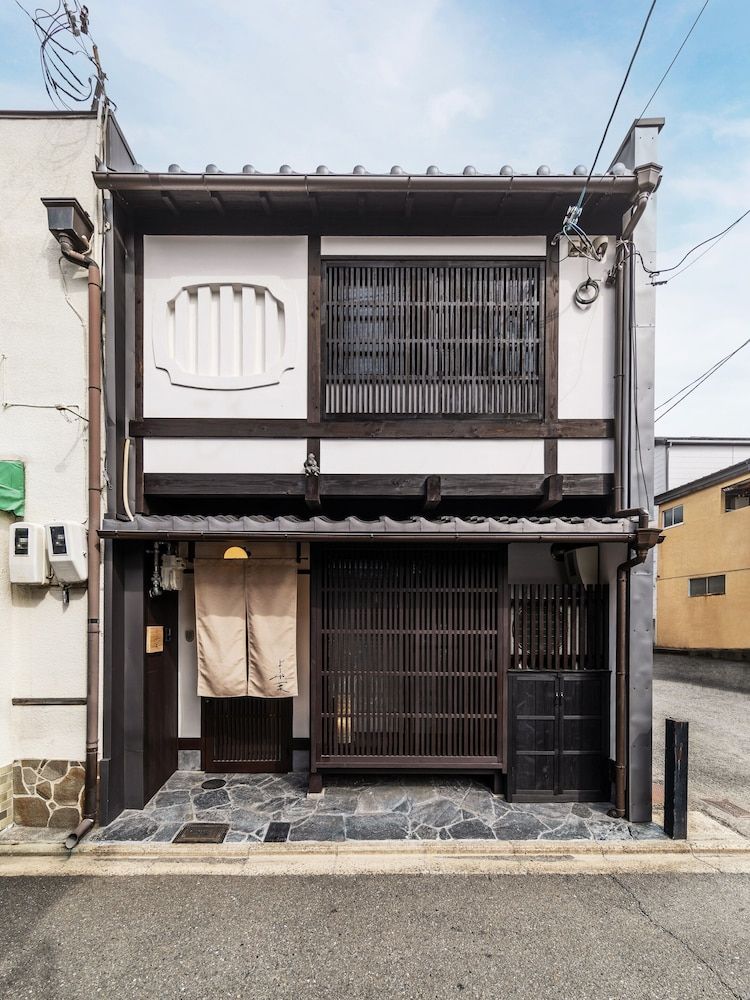 Yorozuha Machiya House 2