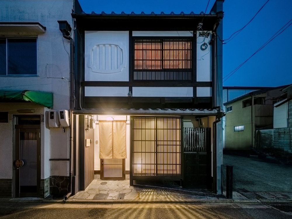 Yorozuha Machiya House 3