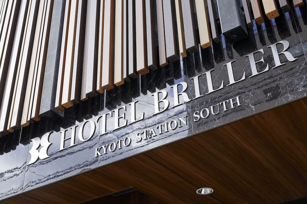 Hotel Briller 2