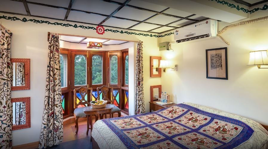 Chateau Garli Standard Double Room 3