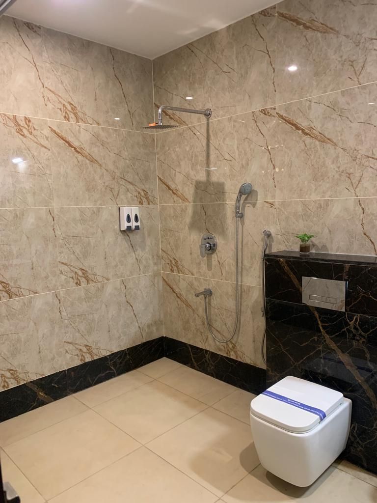 PURPLE HOTELS AND RESORTS Suite Room 6