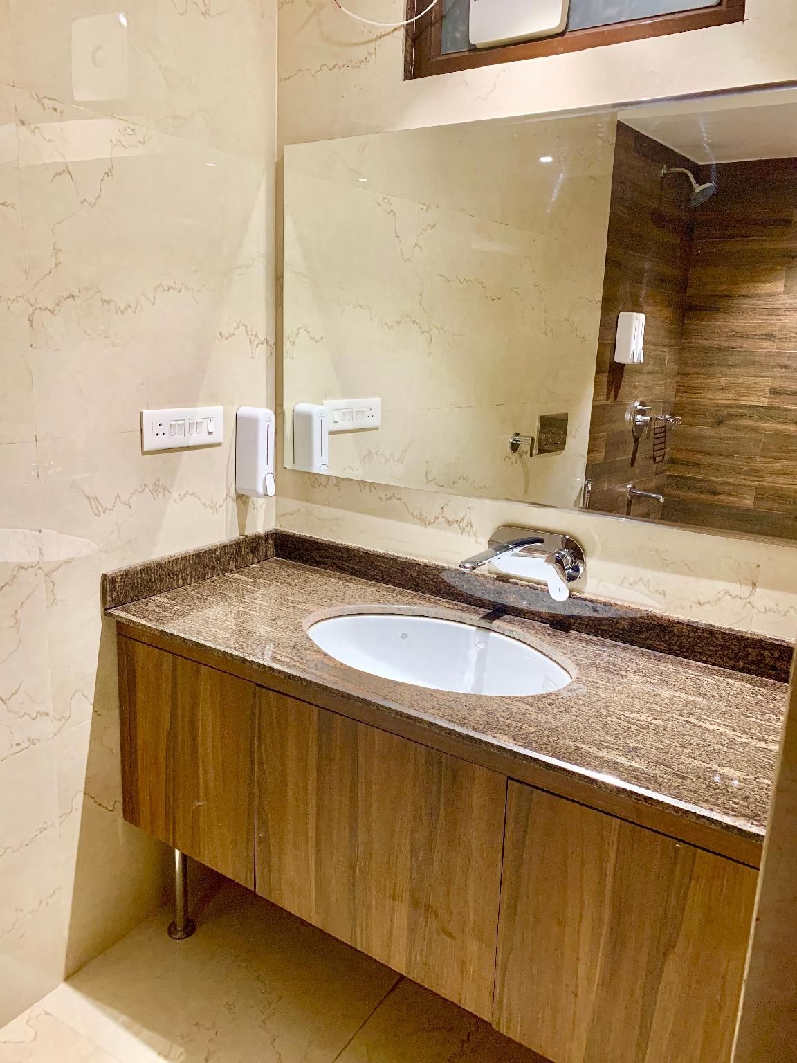 undefined Hotel Amber 8