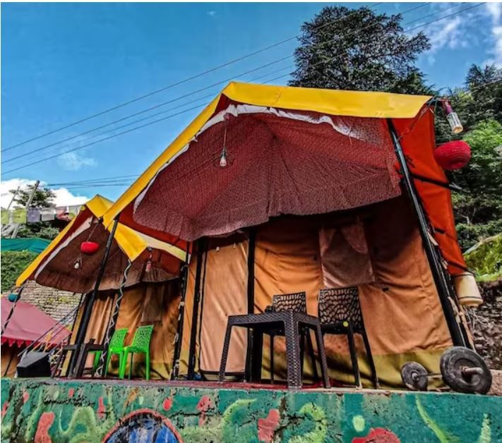 Namaste Kasol Camps and Cafe room