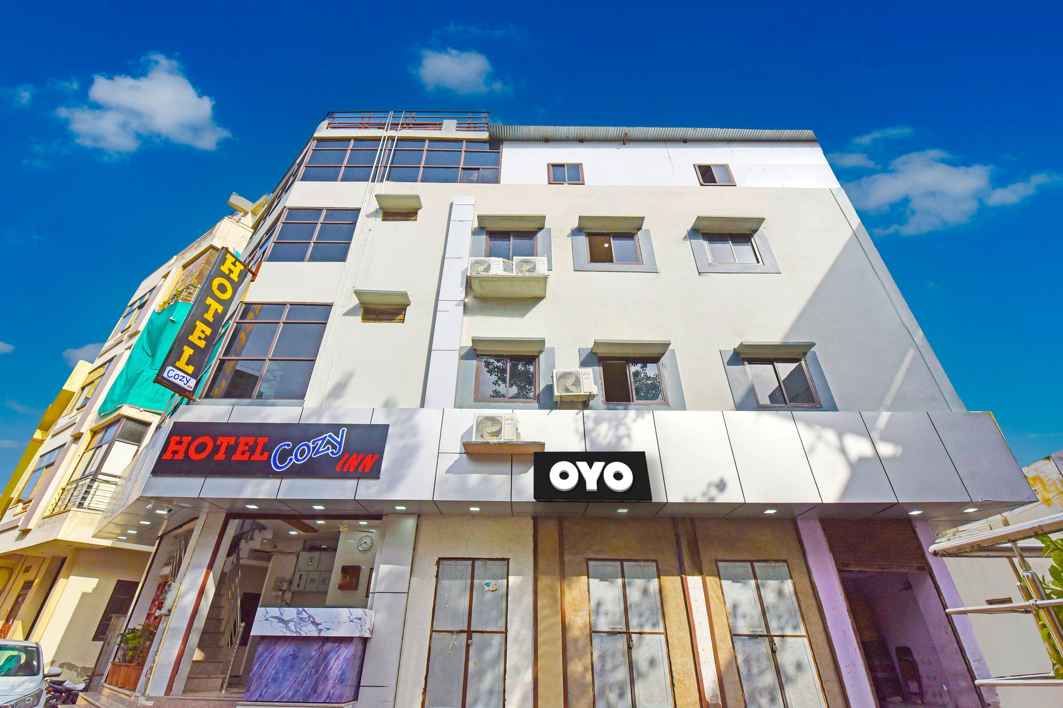 OYO Flagship Hotel Cozy Inn