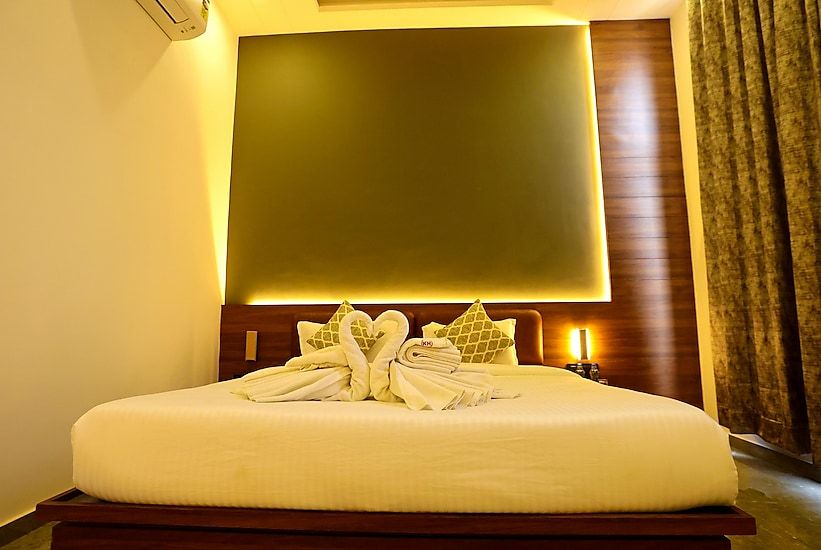 Kingdom Waterpark by Nexottel Deluxe Room 6