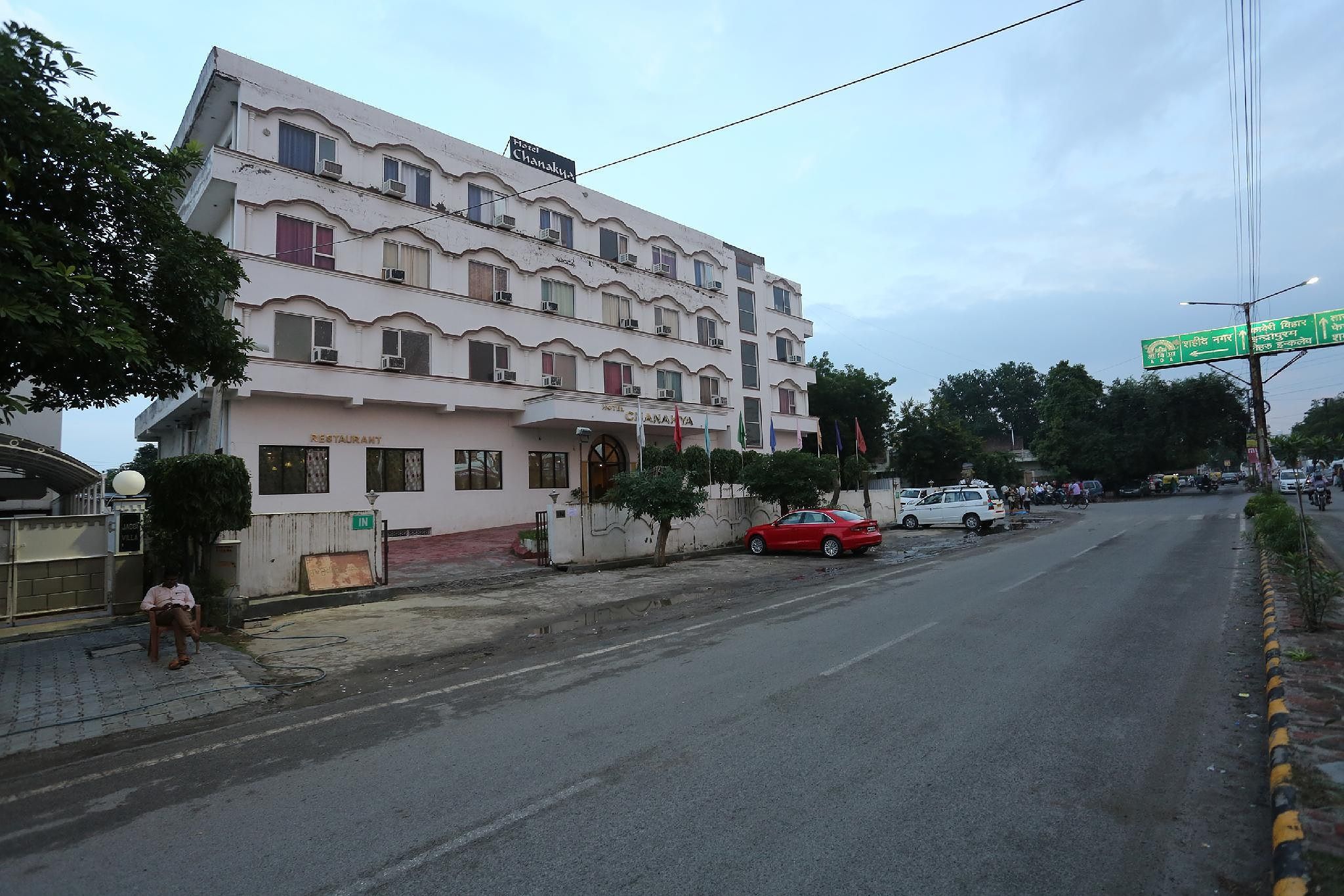 Hotel Chanakaya exterior_view