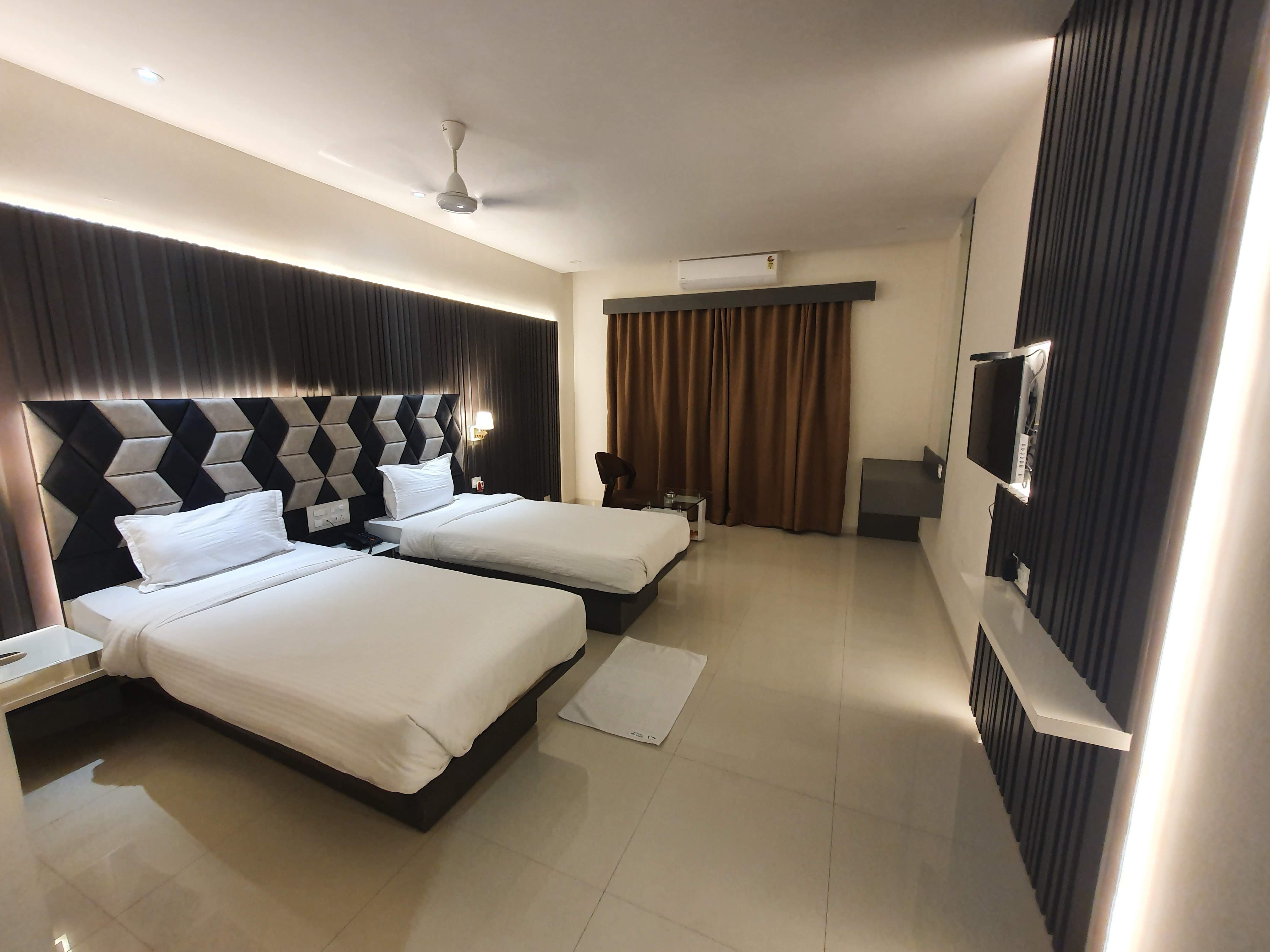 Hotel Grand Darshan Vadodara Twin Room 2