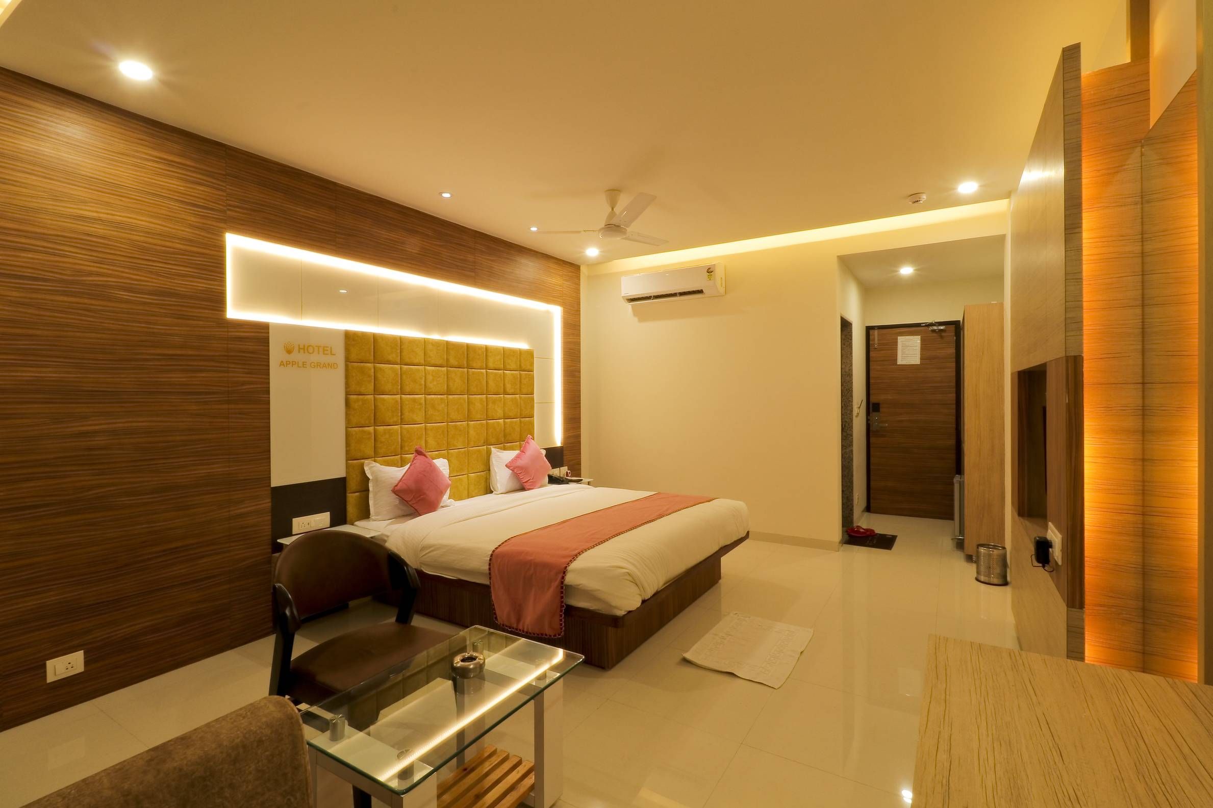 Hotel Grand Darshan Vadodara featured 2