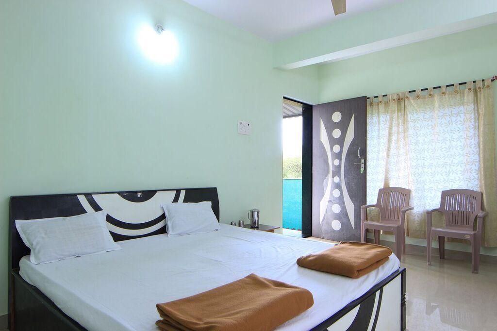 Deluxe - Air Conditioning