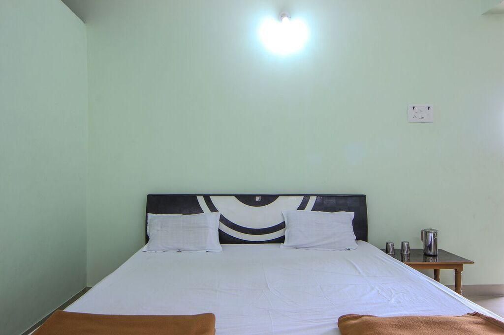 Deluxe - Air Conditioning