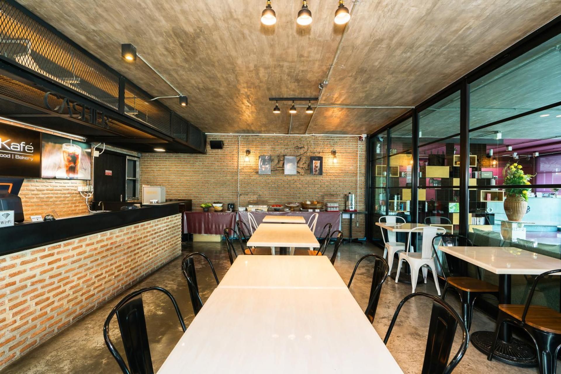 restaurant