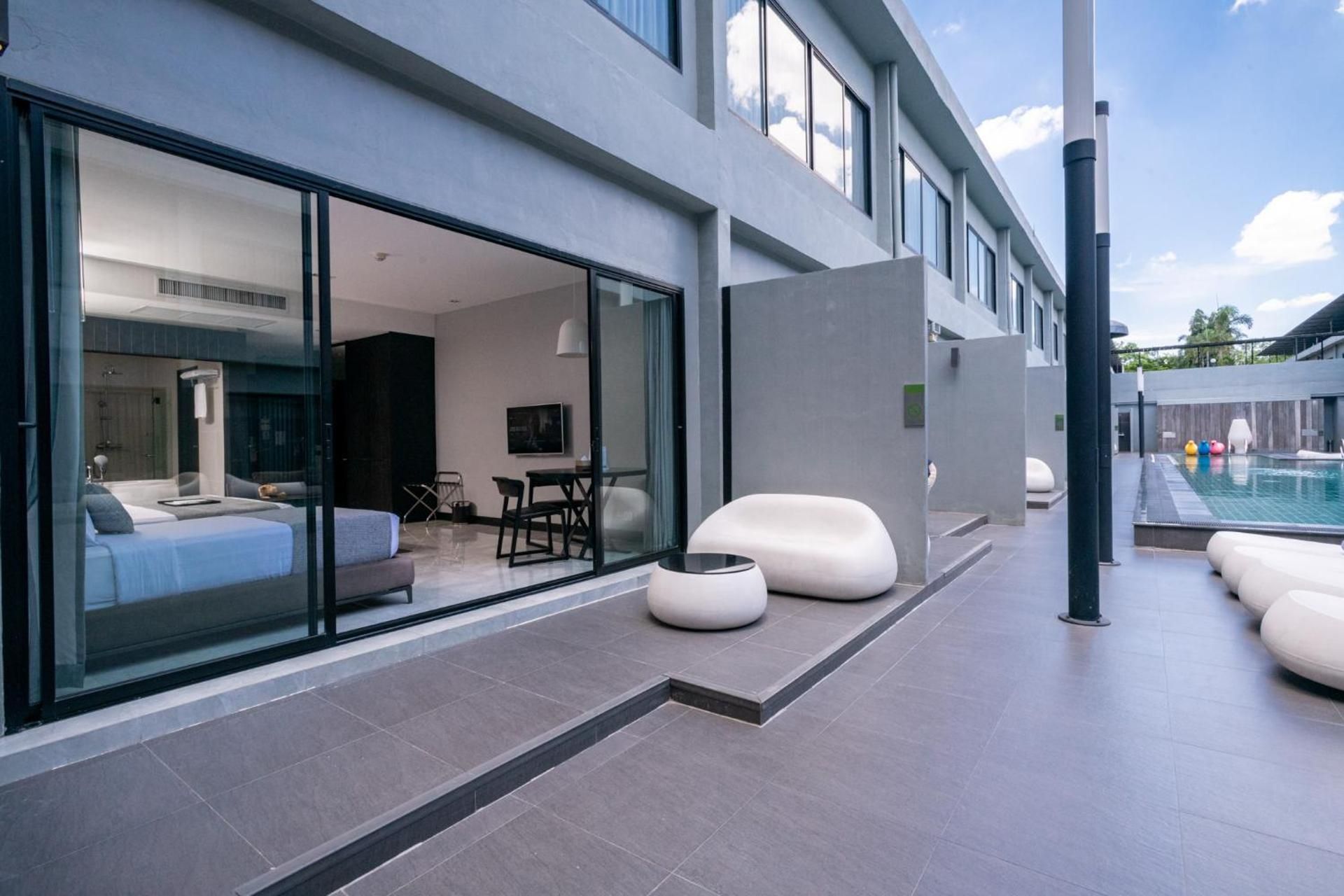 S Ratchada Leisure Hotel