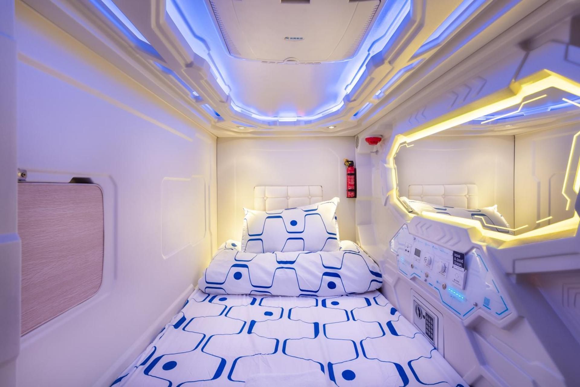 1 Person in 4-Bed Dormitory with Shared Bathroom