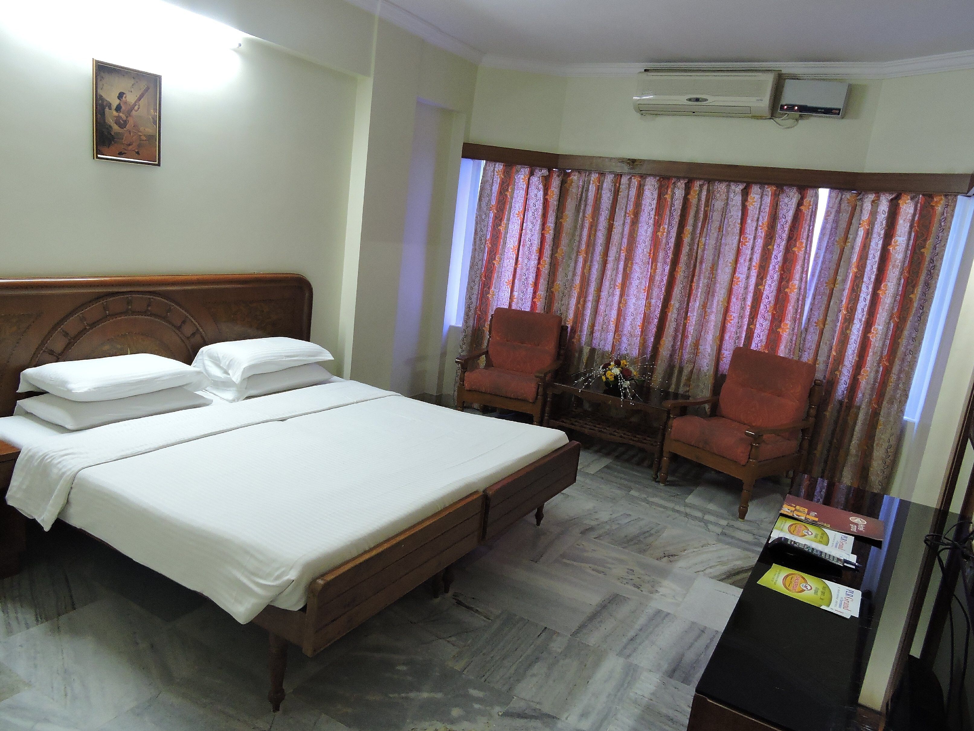 Hotel PLR Grand Executive Room 4