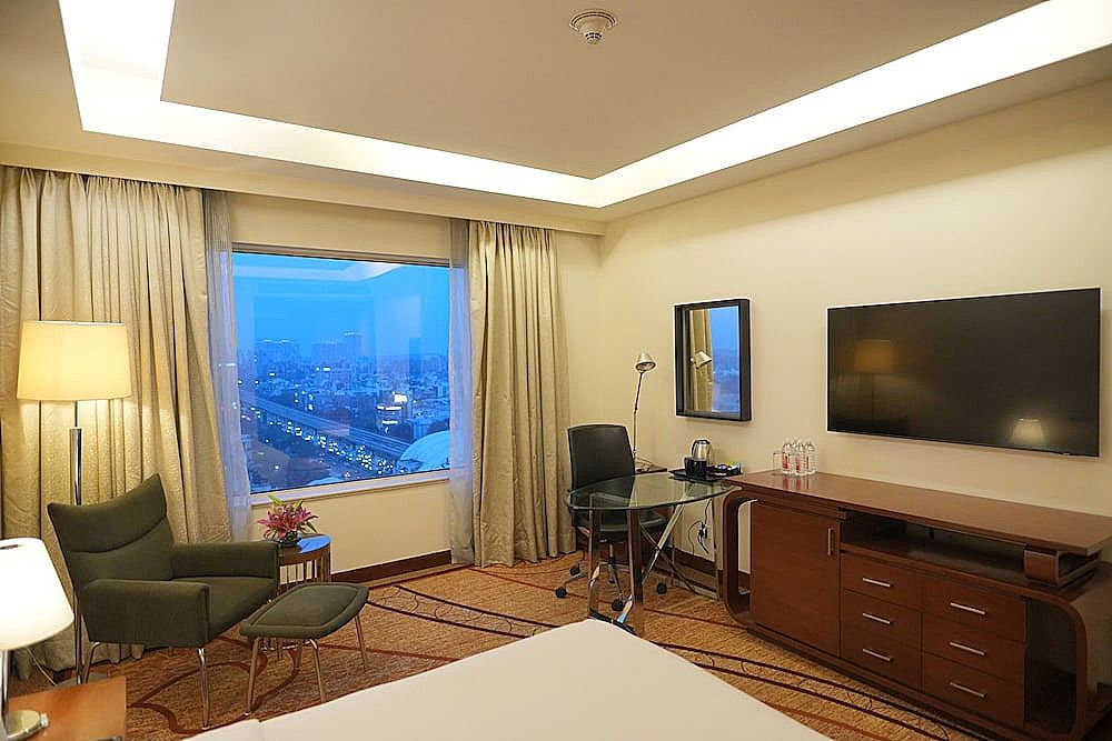 DoubleTree by Hilton Hotel Gurgaon - New Delhi NCR Executive Room, 2 Twin Beds 12