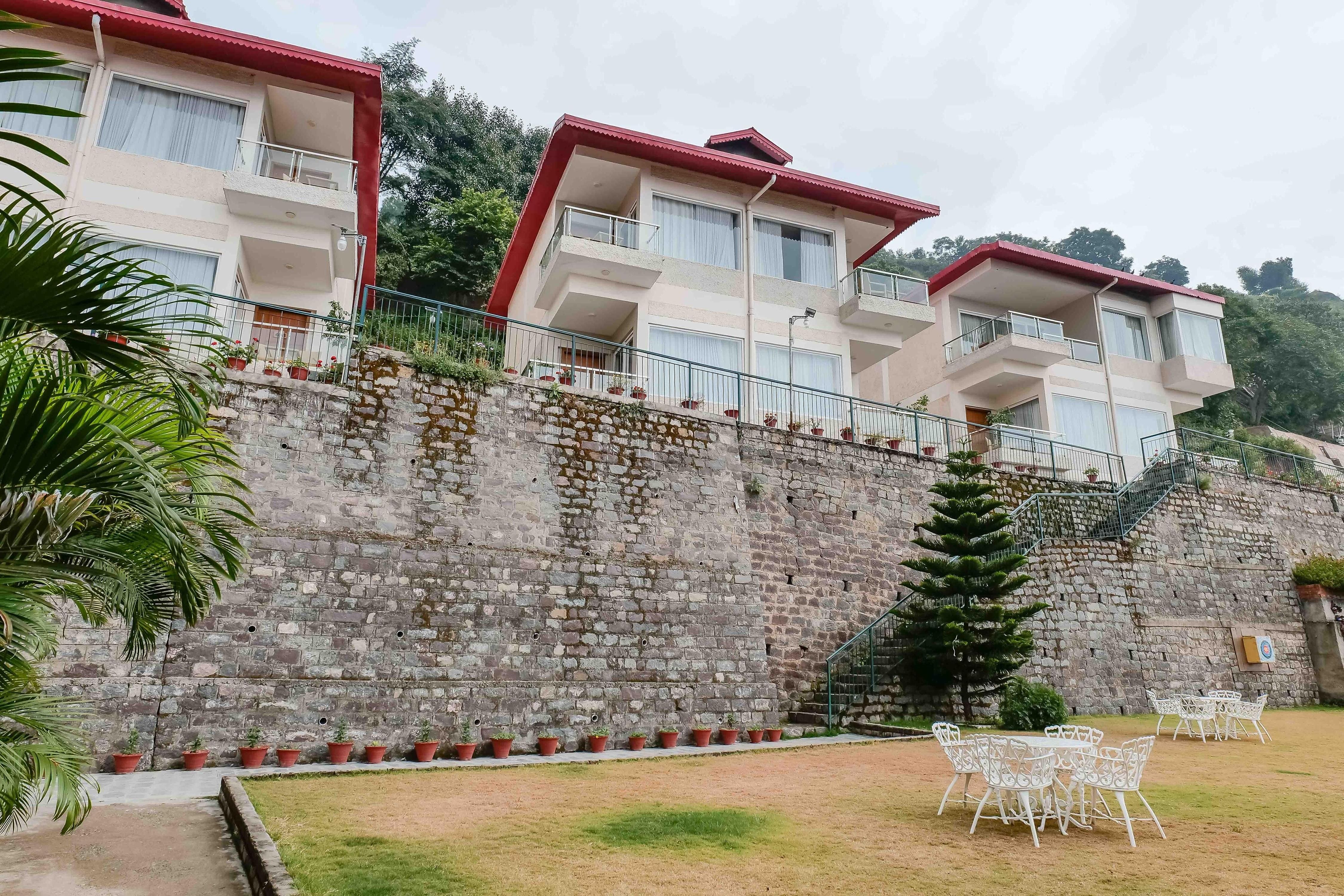 The Fern Surya Resort Kasauli Hills, Dharampur