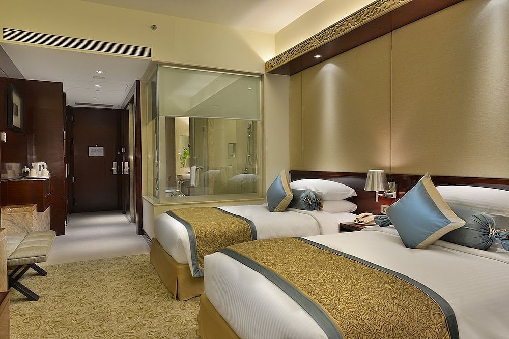 Crowne Plaza Ahmedabad City Centre, an IHG Hotel Standard Room, 2 Twin Beds (Club Floor) 4